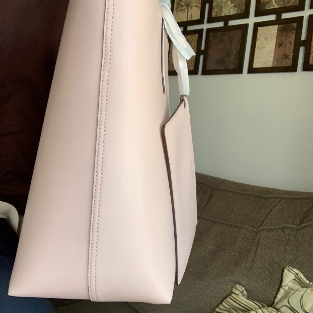 Authentic KATE SPADE Reversible leather tote & wristlet - Picture 11 of 16